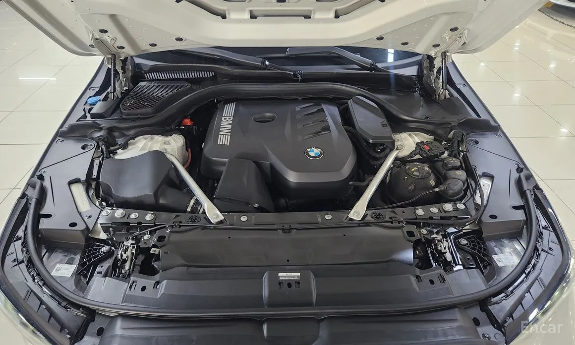 BMW 5 Series 2023 520i M Sport