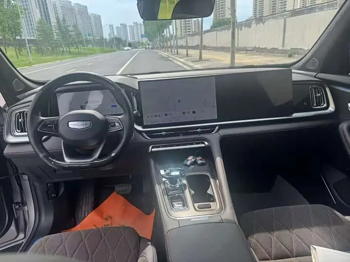 Geely Monjaro 2026 2026款 东方曜 2.0TD 自动揽星版