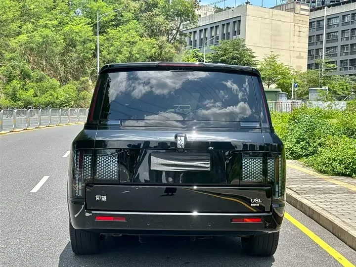 BYD Yangwang U8 2025 2025款 鼎世版