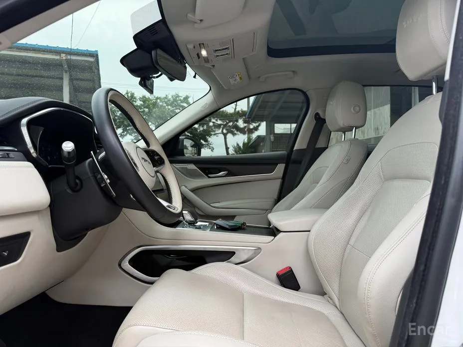 Jaguar F-Pace 2016 D200 SE