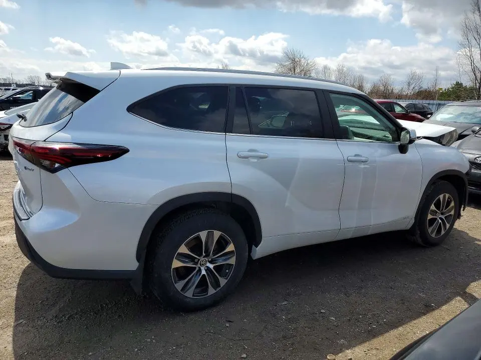 Фото 3 - TOYOTA HIGHLANDER