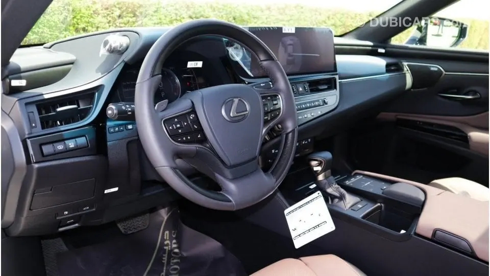 Lexus ES 2022
