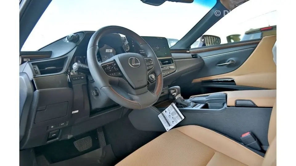 Lexus ES 2022
