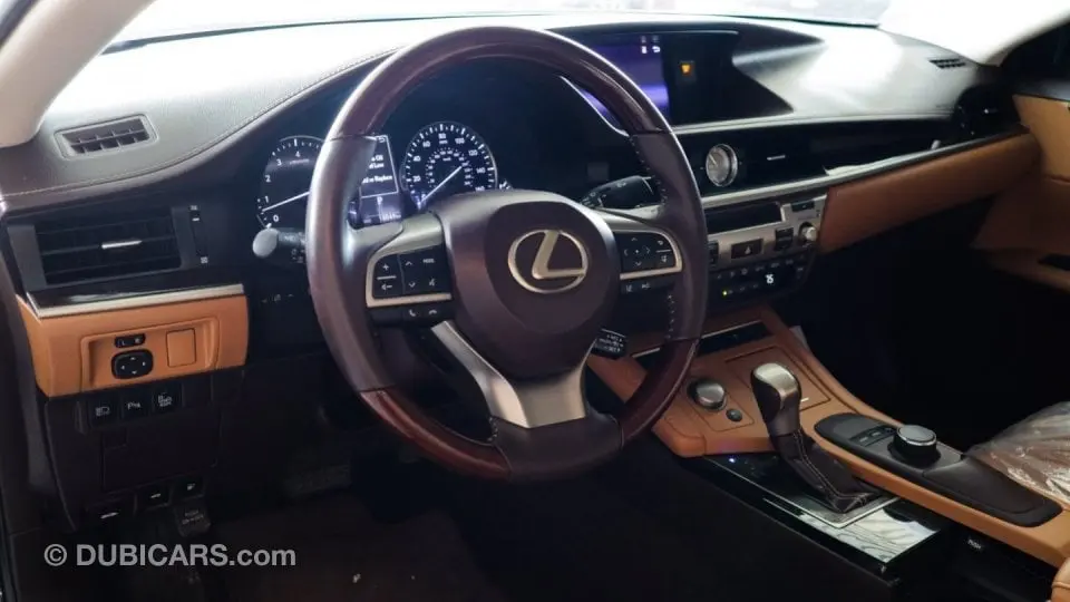 Lexus ES 2018