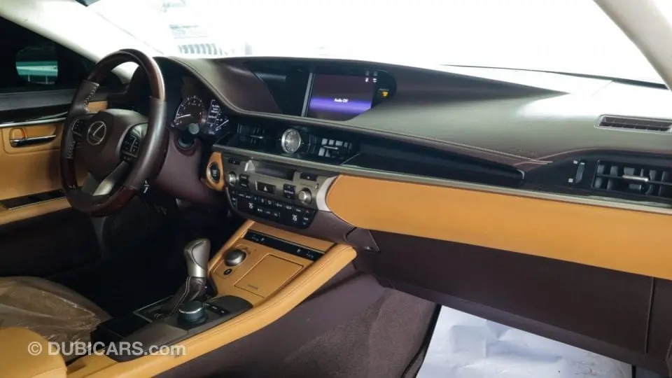 Lexus ES 2018