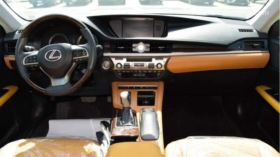 Lexus ES 2018