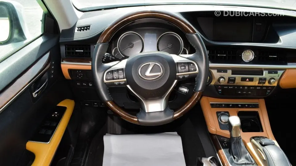 Lexus ES 2018