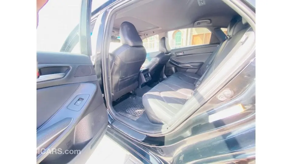 Toyota Avalon 2019