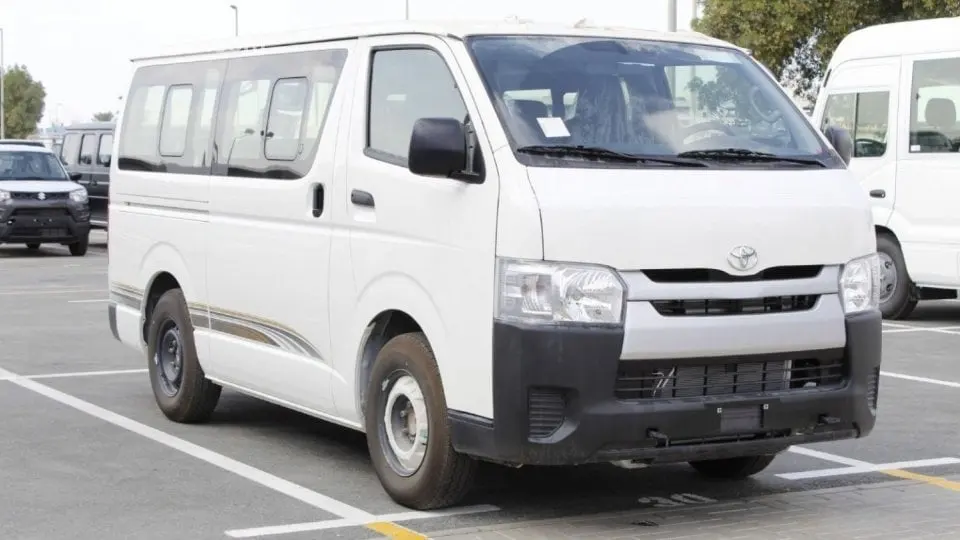 Toyota HiAce 2022