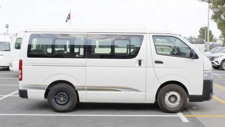 Toyota HiAce 2022