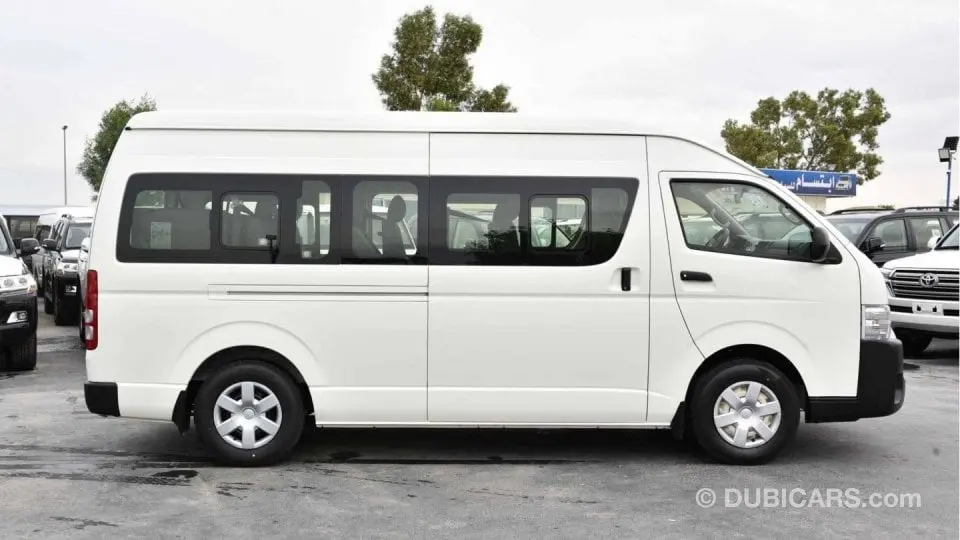 Toyota HiAce 2021