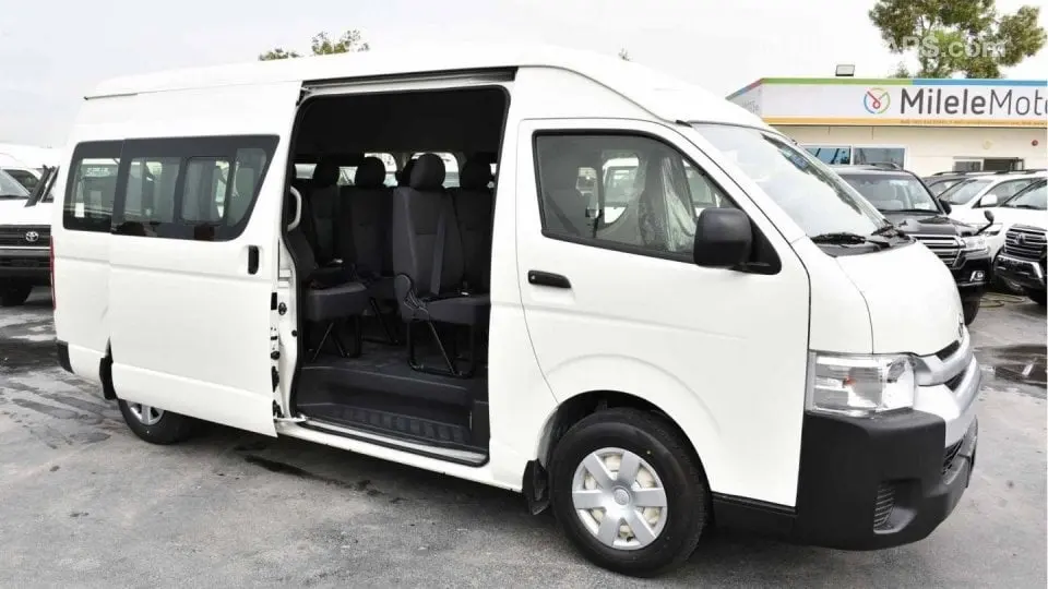 Toyota HiAce 2021
