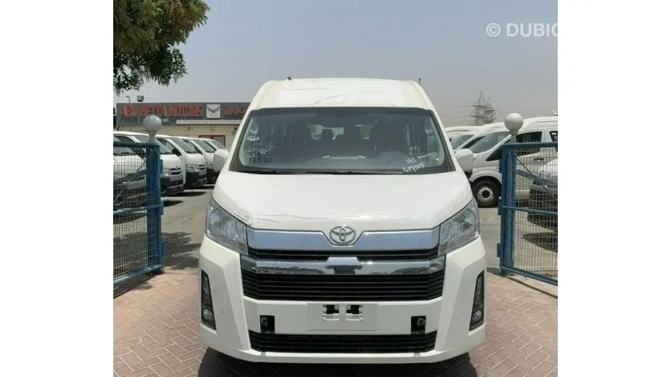 Toyota HiAce 2022