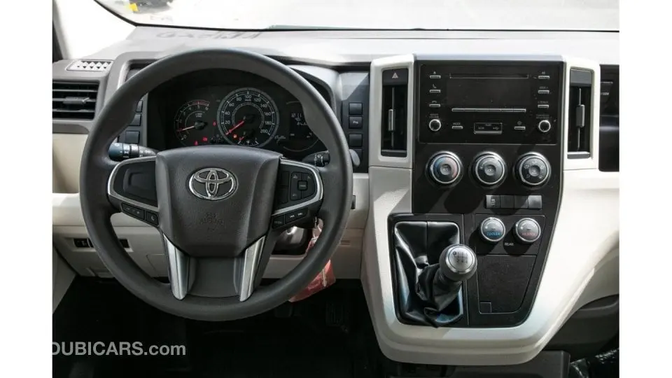 Toyota HiAce 2021
