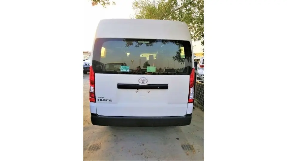 Toyota HiAce 2022