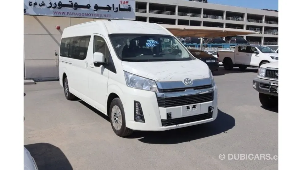 Toyota HiAce 2022