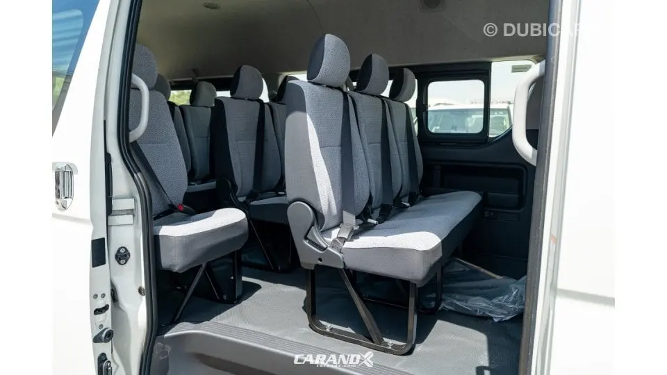 Toyota HiAce 2021