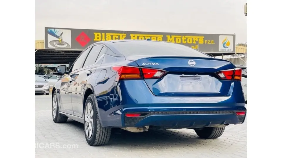 Nissan Altima 2019