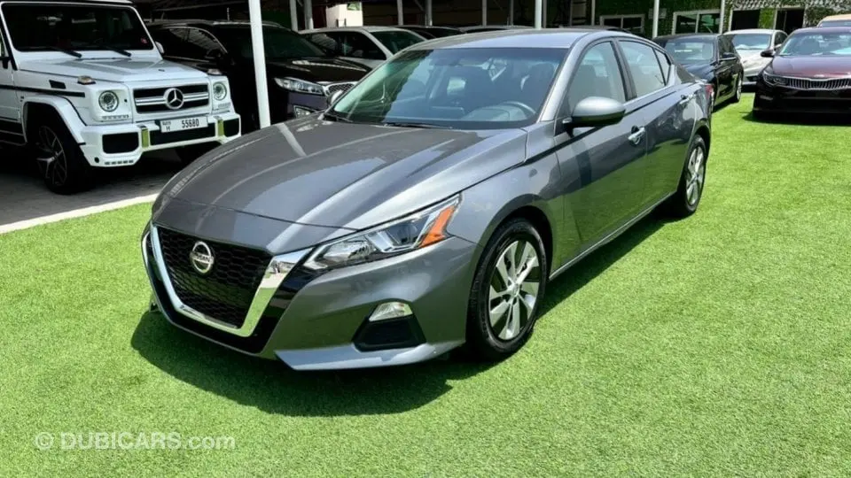 Nissan Altima 2020