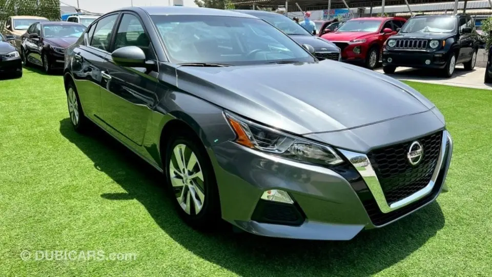Nissan Altima 2020