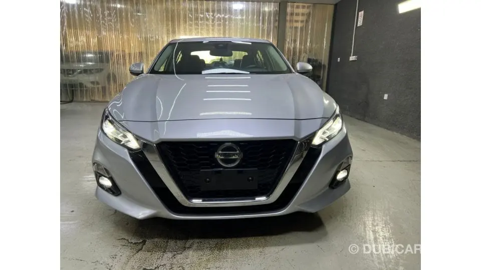 Nissan Altima 2019