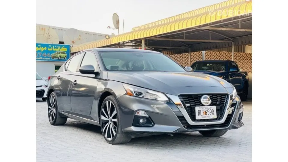 Nissan Altima 2020