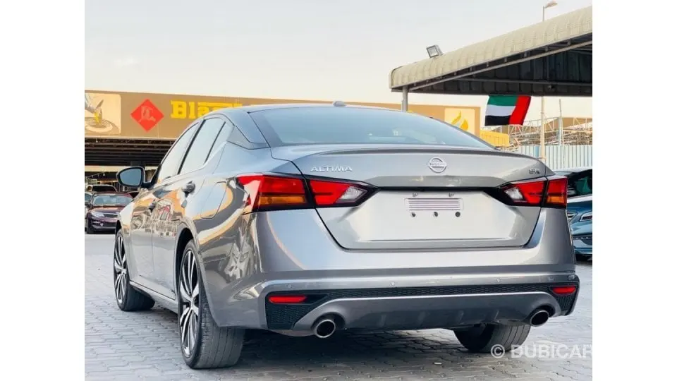 Nissan Altima 2020