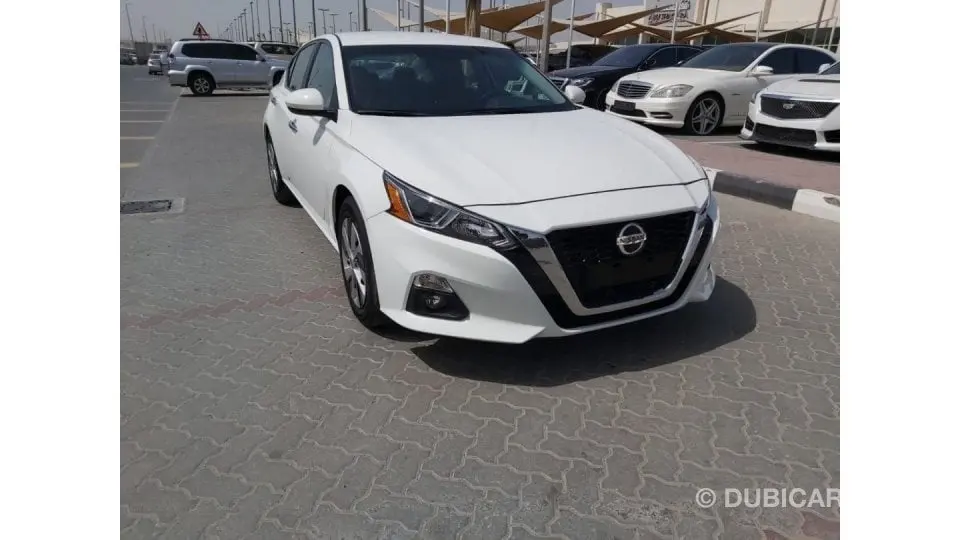 Nissan Altima 2020