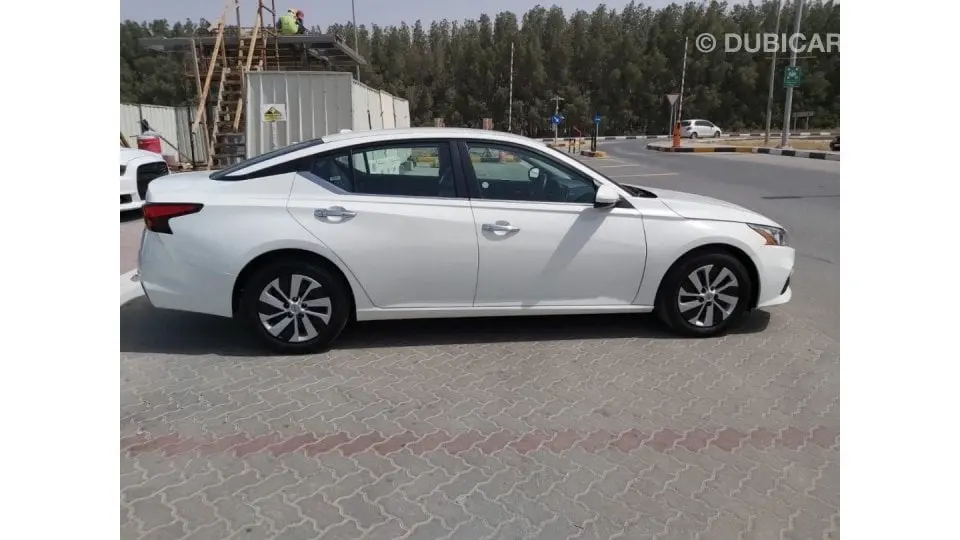 Nissan Altima 2020