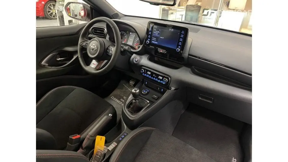 Toyota Yaris 2021