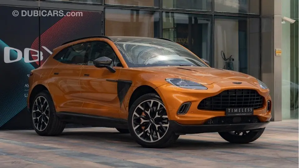 Aston Martin DBX 2021