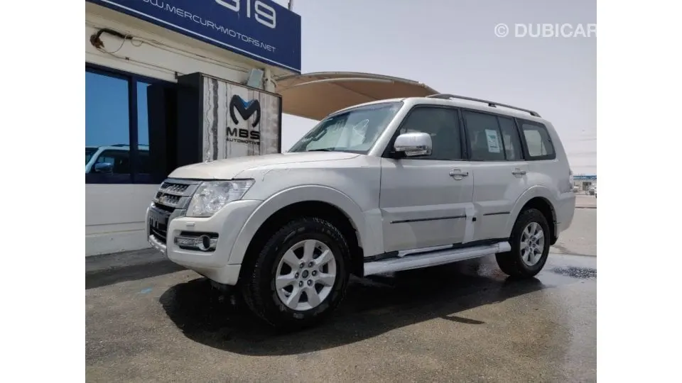Mitsubishi Pajero 2020