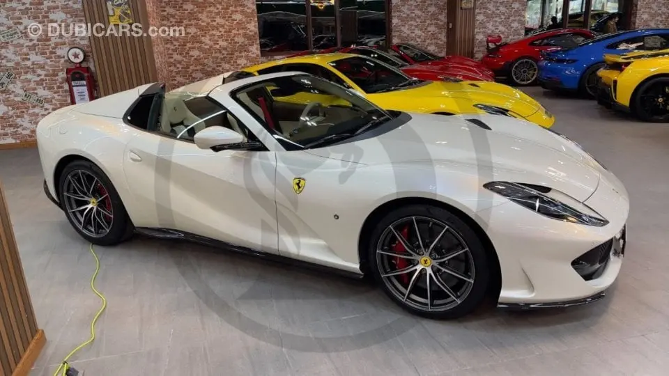 Ferrari 812 GTS 2022