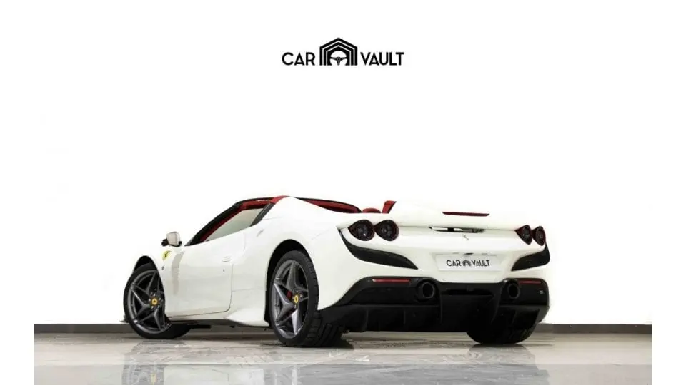 Ferrari F8 2021