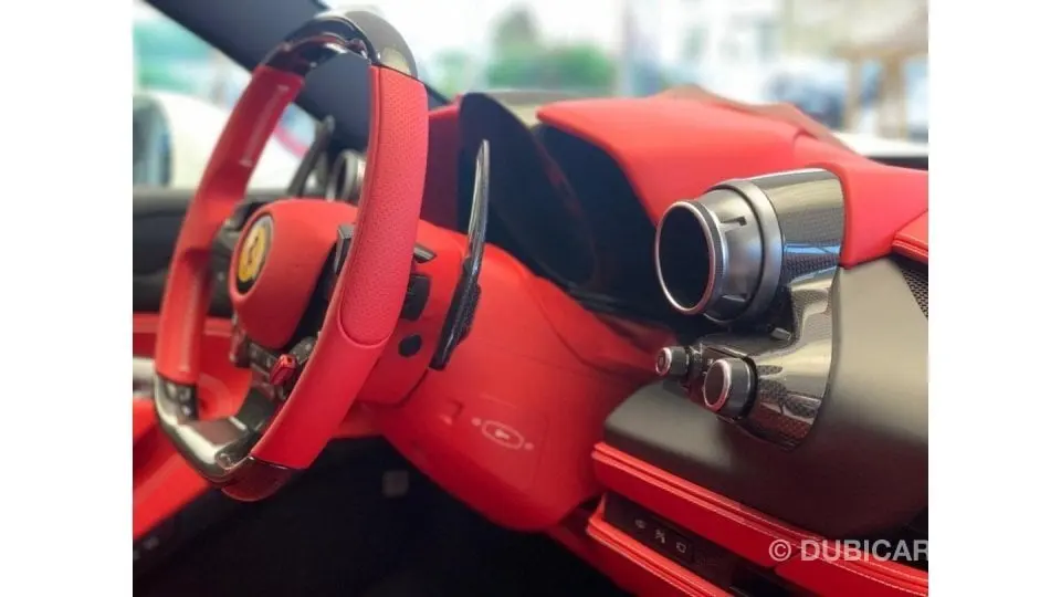 Ferrari F8 2022