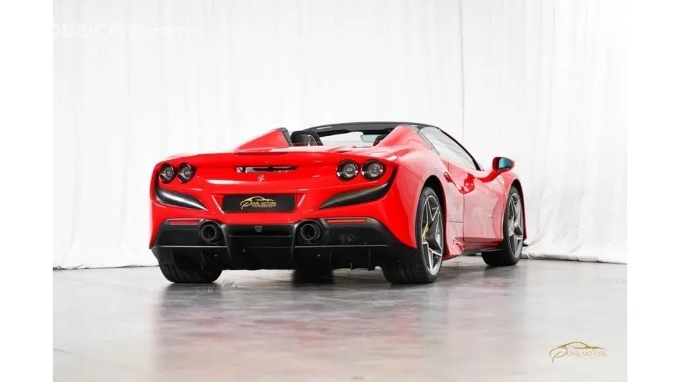 Ferrari F8 2022
