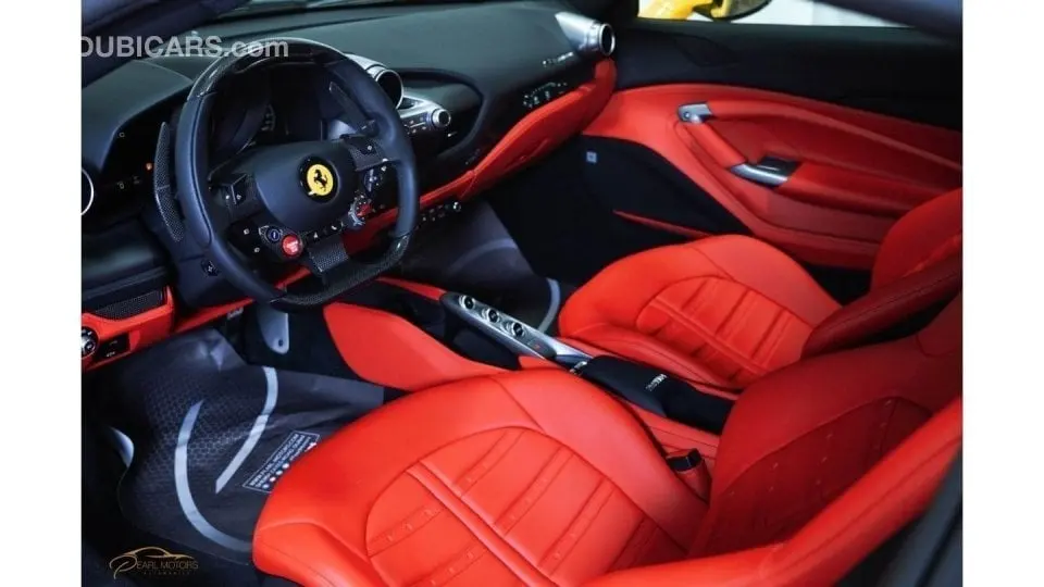 Ferrari F8 2021