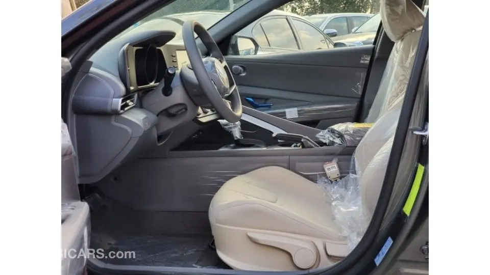 Hyundai Elantra 2022