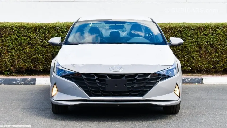 Hyundai Elantra 2022