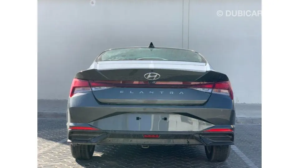 Hyundai Elantra 2022