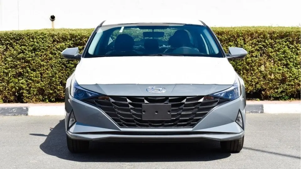 Hyundai Elantra 2022