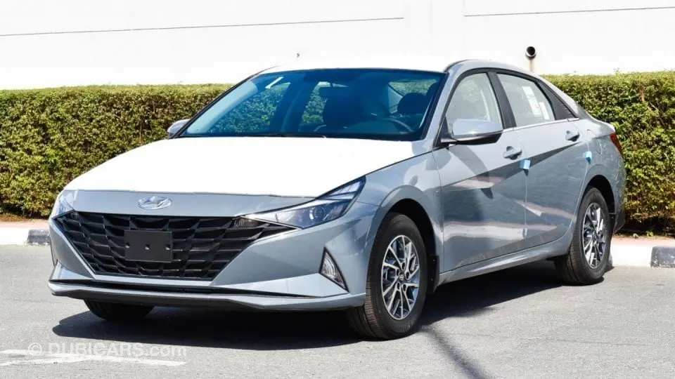 Hyundai Elantra 2022
