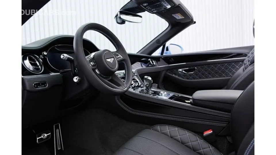 Bentley Continental GTC 2022