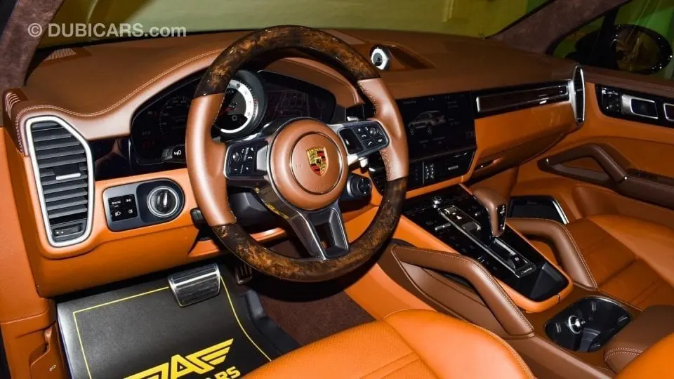 Porsche Cayenne 2021