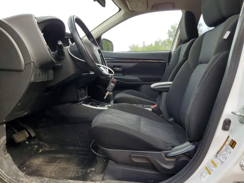 MITSUBISHI OUTLANDER 2019 VIN JA4AZ2A39KZ605187