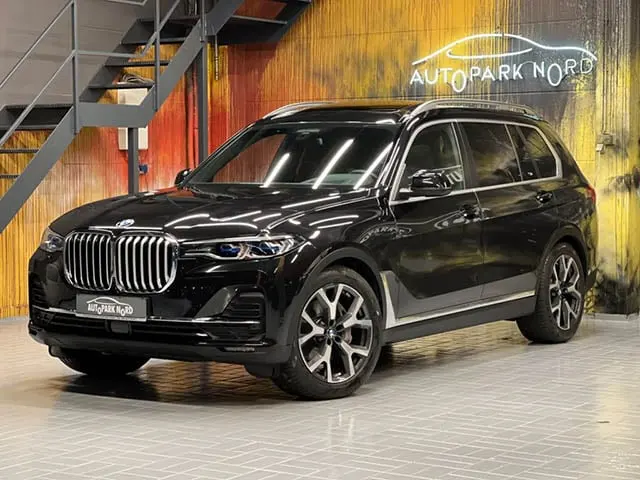 BMW X7 2021