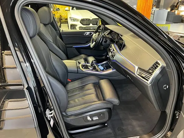 BMW X7 2021