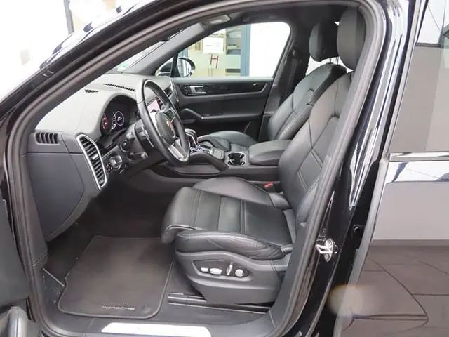 Porsche Cayenne 2020