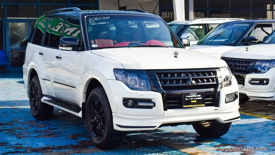 Mitsubishi Pajero 2020