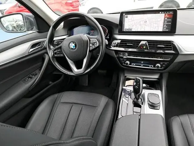 BMW 5 series 2021